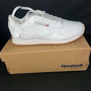 Women size 9 Reebok classic